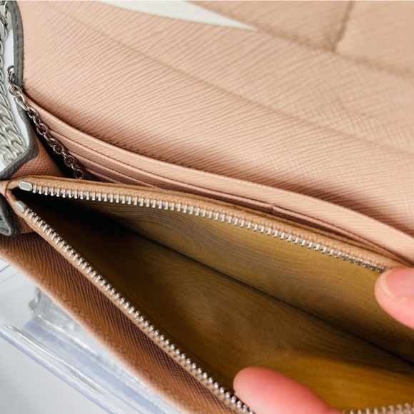 PRADA Limited Edition Tri-Color Wallet - Picture 5 of 14